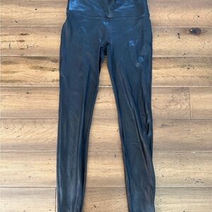 SPANX Faux Leather Leggings Women L EUC Stretch High Waist Slimming Black